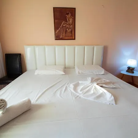 Ditore Star Apartment *
